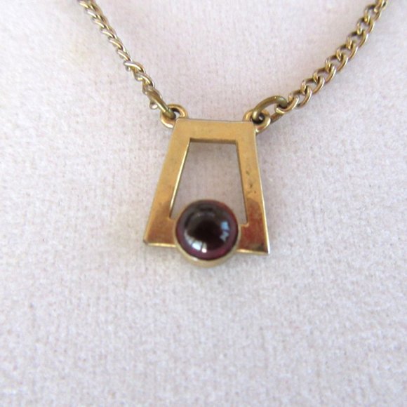 Vintage gold tone metal tie clip tie bar with chain and red stone - Mid Century - Picture 2 of 6